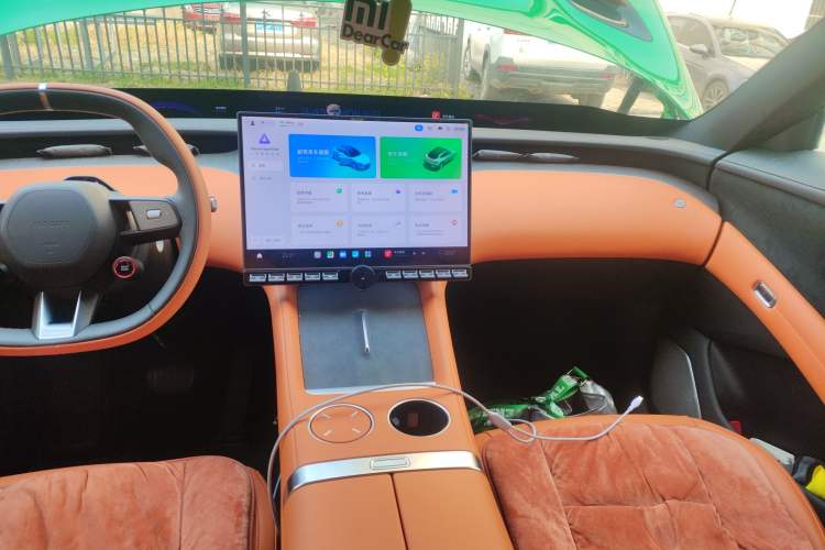 Used Xiaomi Auto YU7 2025 Ultra-Long Range All-Wheel Drive Pro Version
