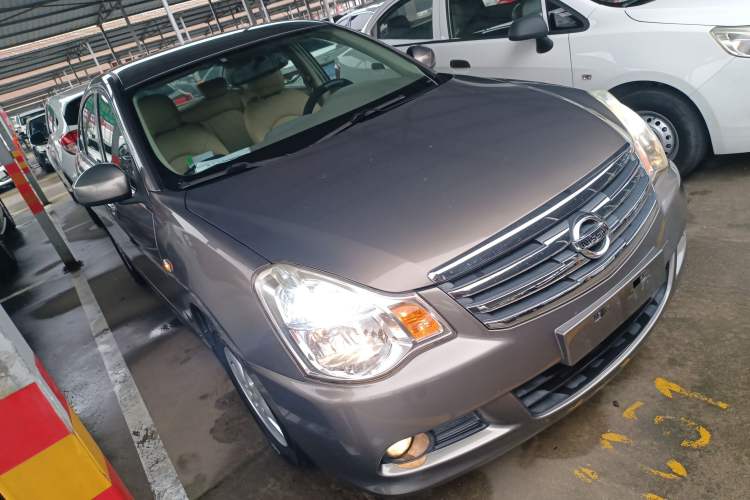 Used Nissan Sylphy 2012 Classic 1.6XE Manual Comfort Edition Front Right 45 Deg