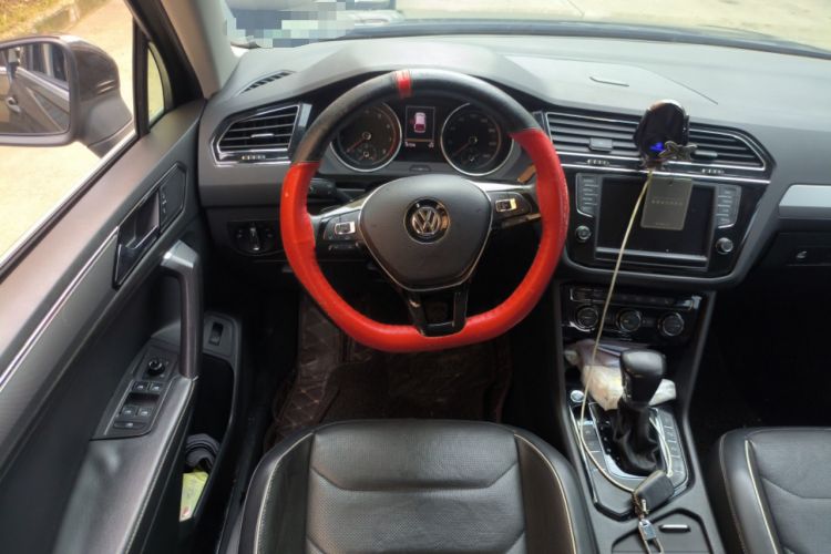 Used Volkswagen Tiguan L 2017 330TSI Automatic Two-Wheel Drive Flagship Edition Steering Wheel