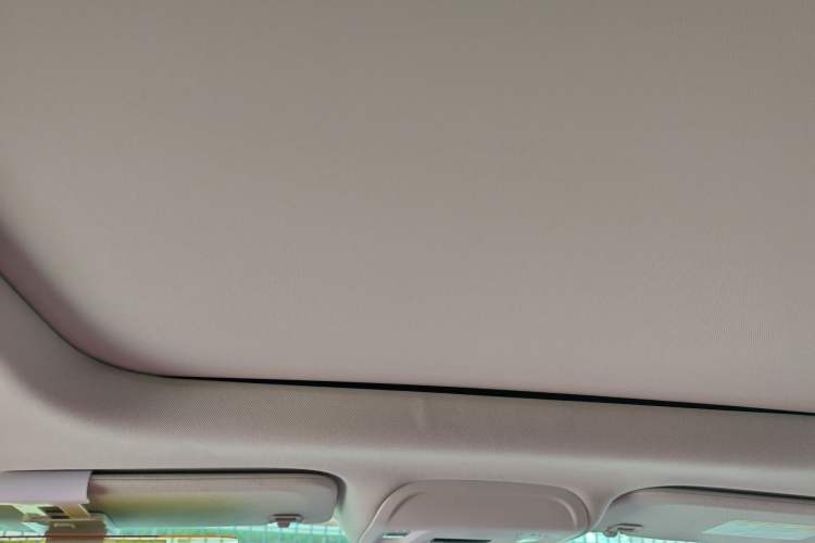 Used Buick Envision 2025 Encore Plus 28T Two-Wheel-Drive Platinum Edition
