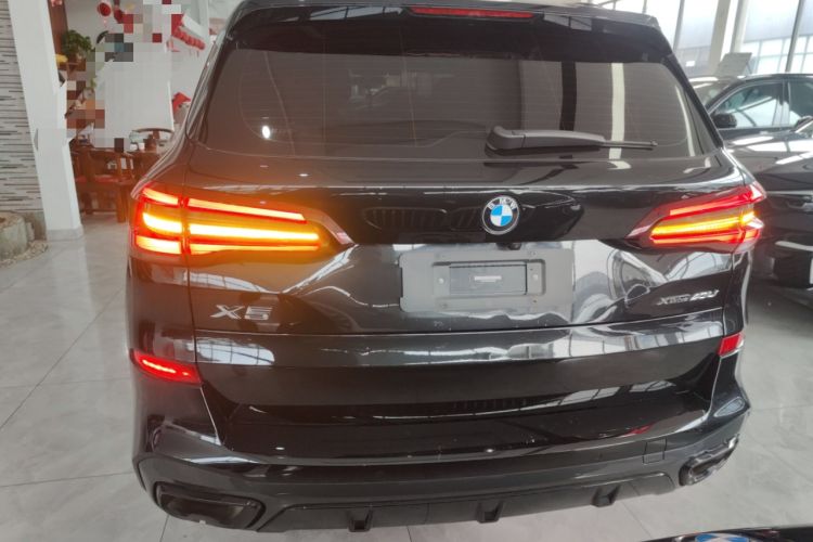 Used BMW X5 2022 xDrive 40Li Luxury Edition M Sport Package