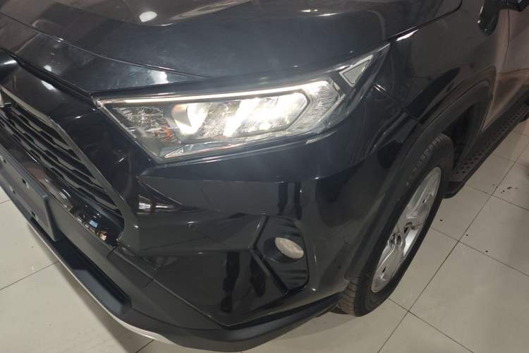 Used Toyota RAV4 2020 2.0L CVT Two-Wheel Drive Fashion PLUS Edition