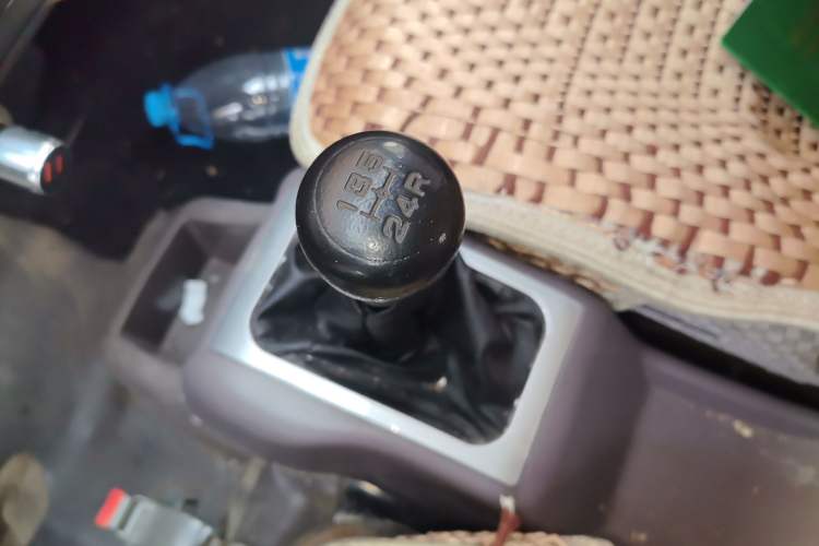 Used Wuling Rongguang 2011 1.2L Base Version Gear Lever