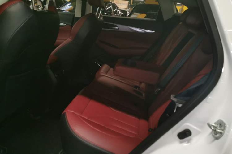 Used Changan CS85 COUPE 2023 1.5T DCT Luxury Version