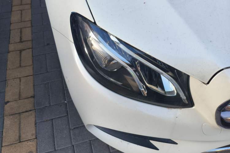 Used Mercedes-Benz E-Class 2016 E 200 L Sport Edition Right Front Headlight