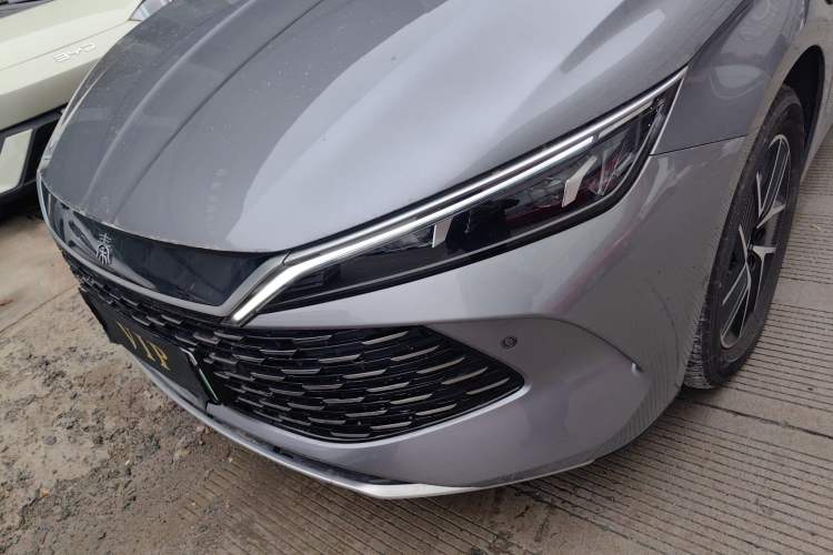 Used BYD Qin L 2025 DM-i Smart Drive 120KM Superior Model
