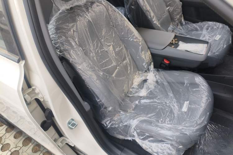 Used Dongfeng NAMMI 06 2025 401 Pro