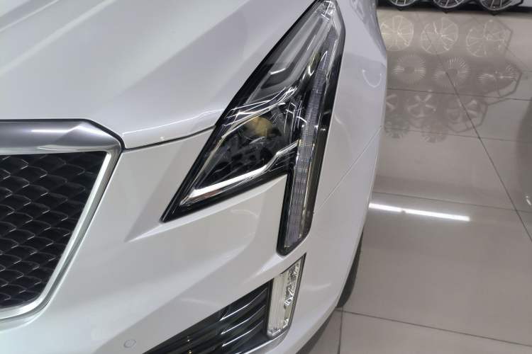 Used Cadillac XT5 2022 2.0T Four-Wheel Drive Luxury Version (Hummingbird Edition)