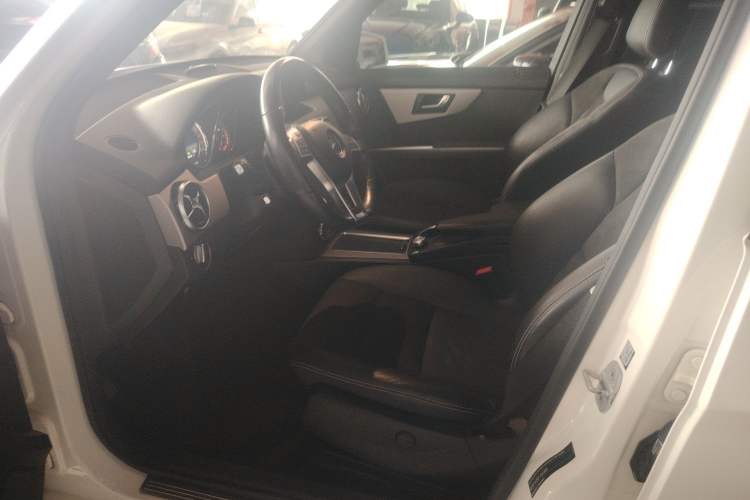 Used Mercedes-Benz GLK-Class 2015 GLK 260 4MATIC Dynamic Edition Ultimate Version
