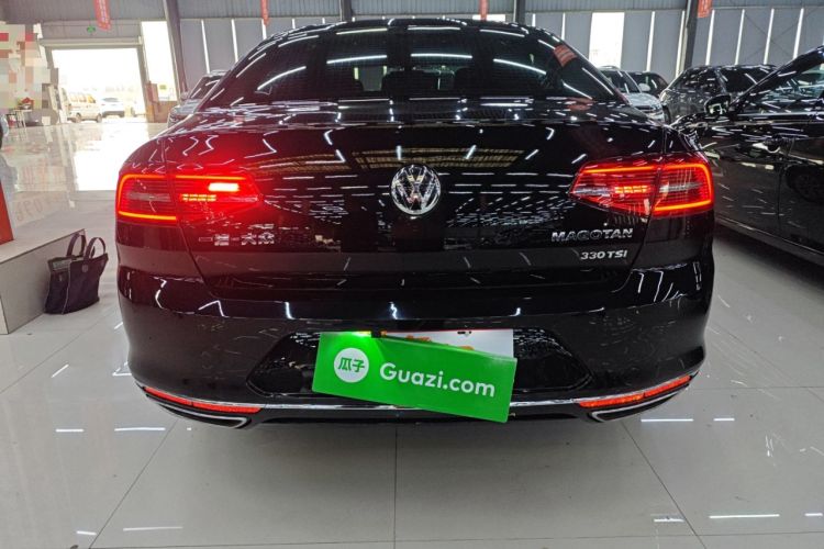 Used Volkswagen Magotan 2017 330TSI DSG Luxury Model Rear