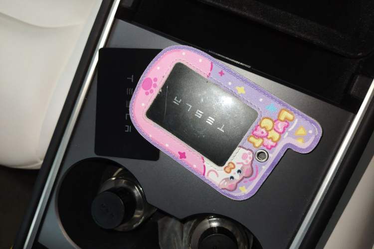 Used Tesla Model Y 2023 Long-Range All-Wheel-Drive Version
