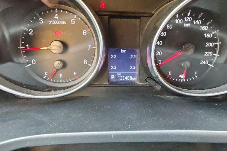 Used Haval H6 2016 Upgraded Model 1.5T Automatic Two-Wheel Drive Elite Version
