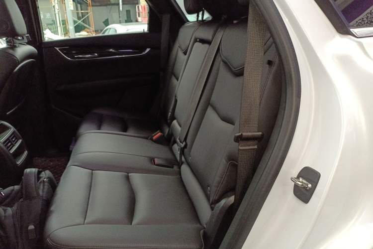 Used Cadillac XT5 2018 25T Tech Model
