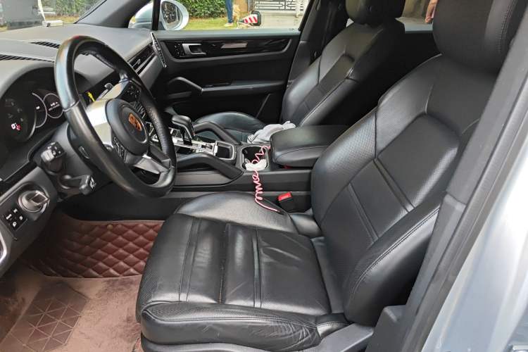 Used Porsche Cayenne 2018 Cayenne 3.0T Left Front Seat