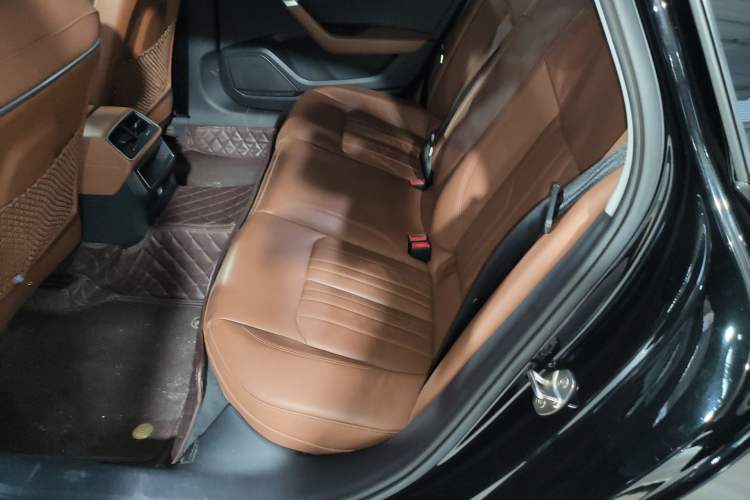 Used Audi A6L 2021 40 TFSI Luxury Prestige Edition Left Rear Seat