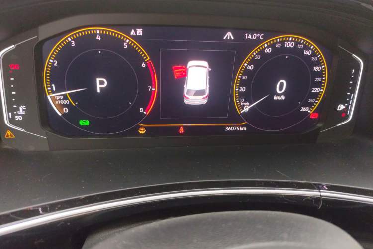 Used Volkswagen Tayron 2019 330TSI Two-Wheel Drive Luxury Model China VI Standard Odometer Close Up