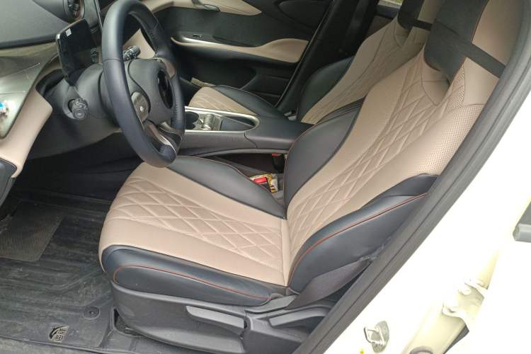 Used BYD Dolphin 2021 405 km Free Version
