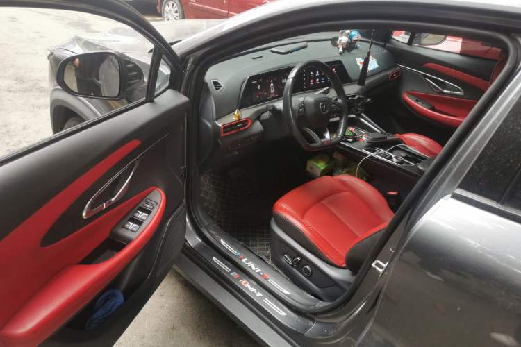 Used CHANGAN UNI-T 2020 1.5T Flagship Version
