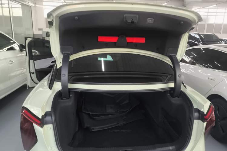 Used Hongqi EH7 2024 690 Pro
