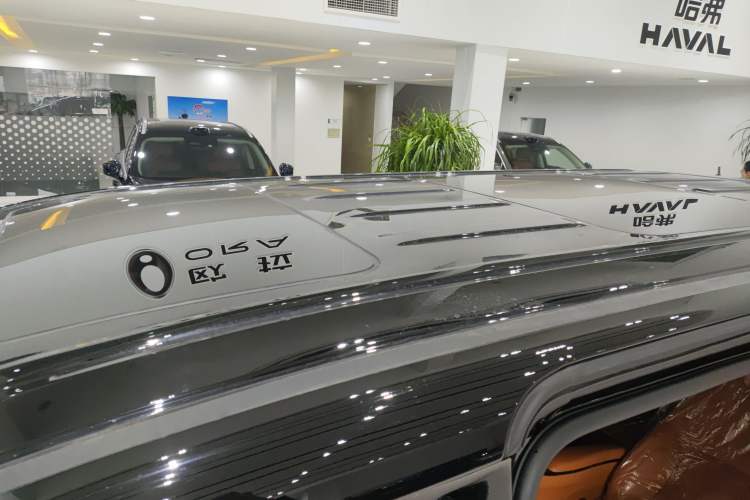 Used Wey Gaoshan 2025 Four-Wheel Drive Alpine 8 Roof