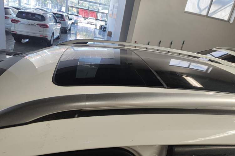 Used Ford Kuga 2018 EcoBoost 180 Two-Wheel-Drive Platinum Edition
