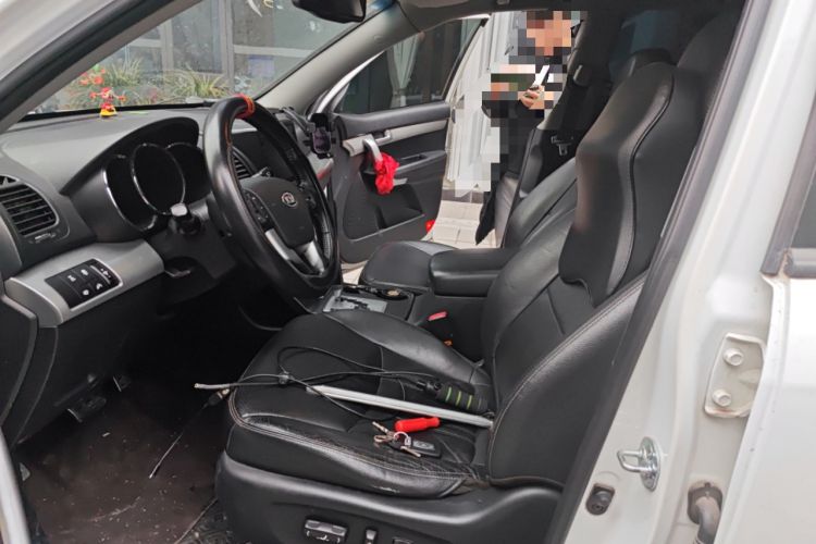 Used Kia Sorento 2012 2.4L Gasoline Supreme Edition
