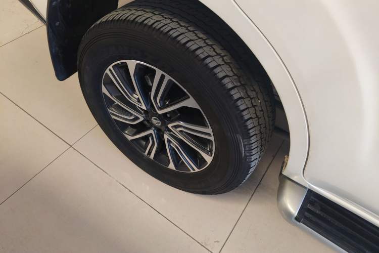 Used Nissan Terra 2020 2.5L XL Upper 4WD Automatic Four-Wheel Drive Luxury Edition Right Rear Wheel Hub