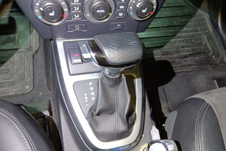 Used Land Rover Freelander 2 2011 3.2L i6 SE Gasoline Version Gear Lever