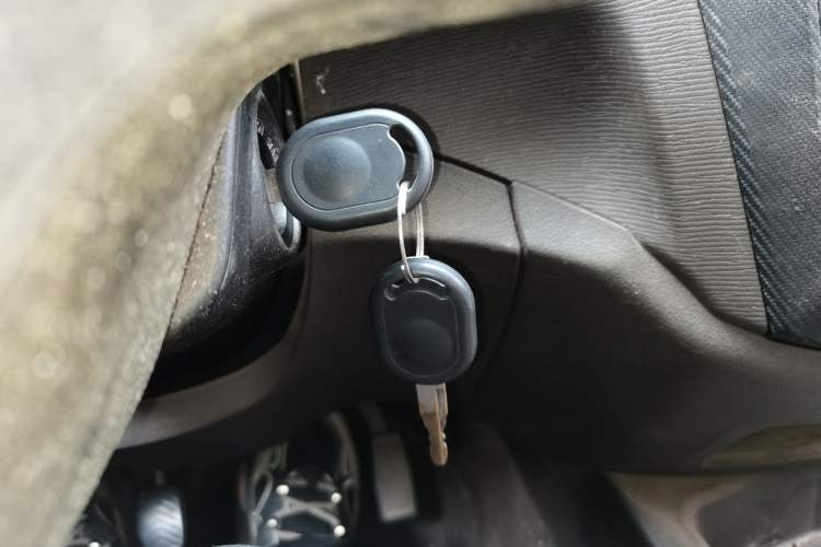 Used Wuling Hongguang 2015 1.2L S Base Model China V Standard