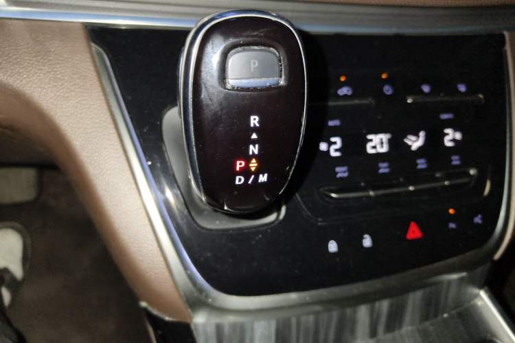 Used Buick GL8 2022 Land Executive Class 652T Prestige Model
