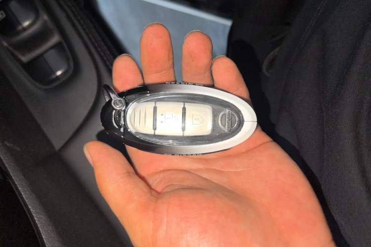 Used Nissan X-Trail 2023 Classic 2.0L Two-Wheel Drive Smart Connect & Comfort Edition Vehicle Key