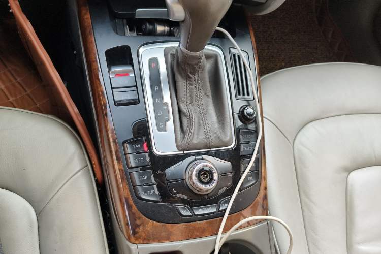 Used Audi A4L 2011 2.0 TFSI Technology Edition
