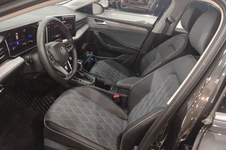 Used Volkswagen Sagitar 2023 300TSI DSG Excellence Edition