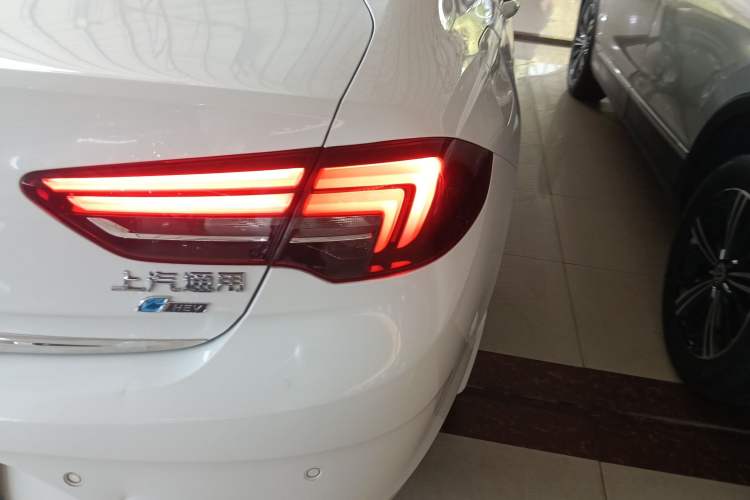 Used Buick Regal 2017 30H Elite Version Right Rear Taillight