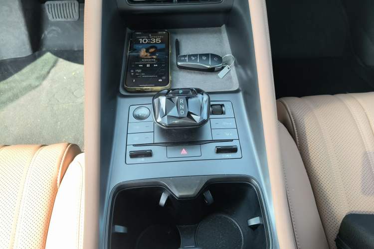 Used BYD Song L EV 2025 Intelligent Driving Version 662 km LiDAR Excellence Edition
