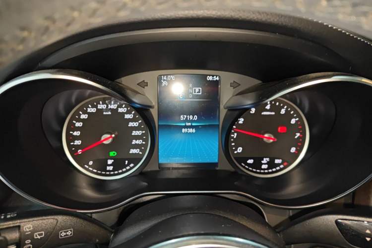 Used Mercedes-Benz GLC 2020 GLC 260 L 4MATIC Dynamic Model
