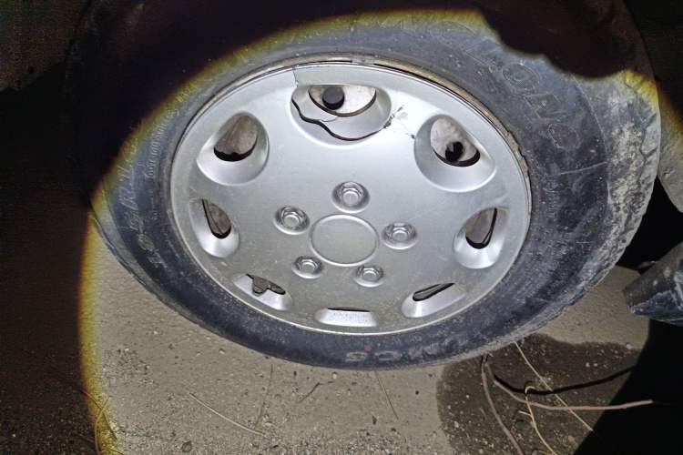 Used Jinbei Hiace 2014 2.0L 5th Generation Kuaiyunwang Business Version 4G21B Right Front Wheel Hub