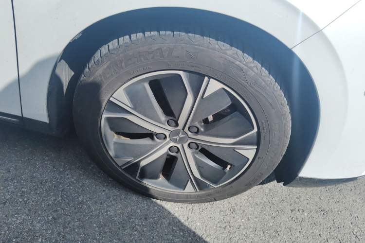 Used XPeng P5 2021 550P Right Front Wheel Hub