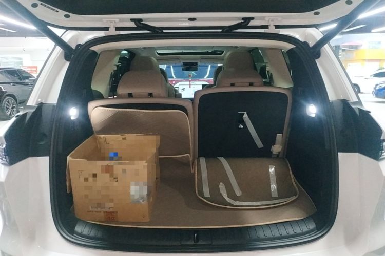 Used Li Auto i8 2025 Model Standard Version