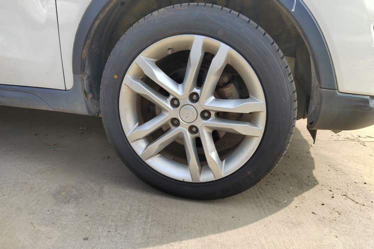 Used CHANGAN CS35 2017 1.6L Manual Luxury Model
