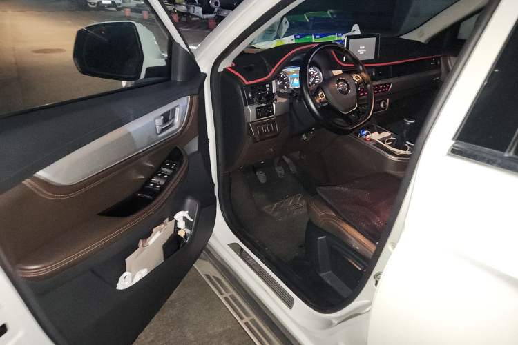 Used FORTHING Joyear X5 2017 Jingxiang Series 1.5T Manual Luxury Model