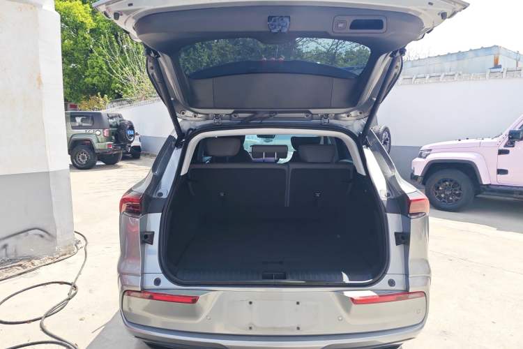 Used Buick E5 2023 Zhenxiang Standard Range Edition Trunk