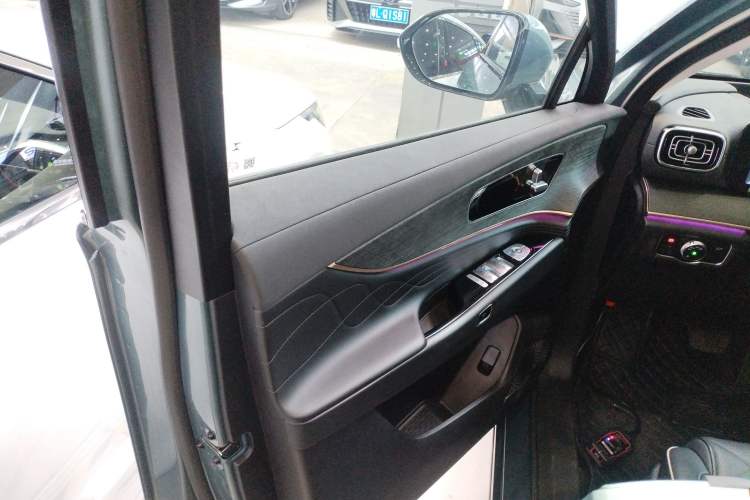 Used Chery Tiggo 9 2023 2.0T Dual-Clutch Two-Wheel Drive Prestige Version 5 Seats