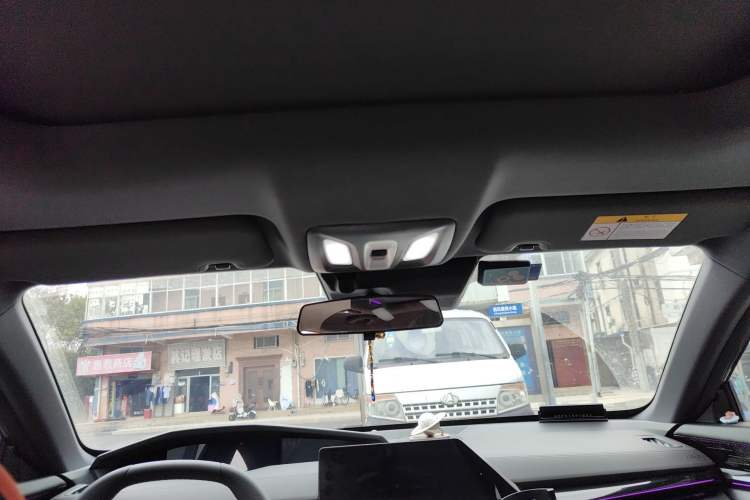 Used CHANGAN UNI-V 2022 1.5T Smart Navigation Version
