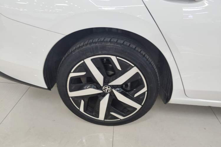 Used Volkswagen Lamando 2024 Lavida L 280TSI DSG Cool & Spicy Edition