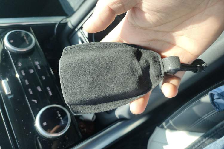 Used Land Rover Discovery 2021 360 PS R-Dynamic SE