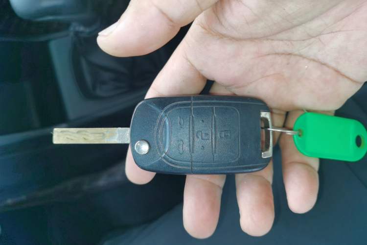 Used Baojun 310 2016 1.2L manual Comfort trim level
