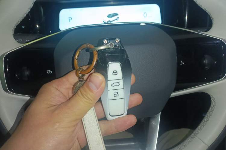 Used iCAR 03 2024 472km Four-Wheel Drive Long-Range Version
