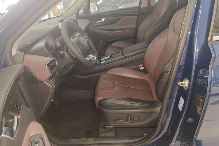 Used Hyundai Santa Fe 2019 380 TGDi DLX Automatic All-Wheel Drive Prestige PLUS (HTRAC) China VI
