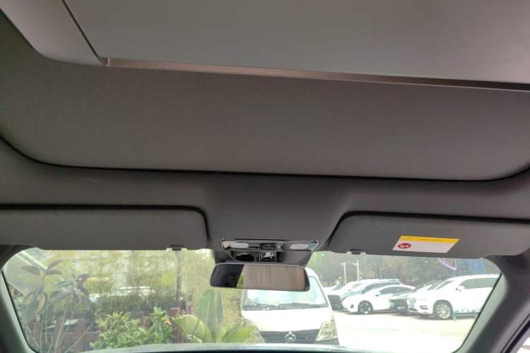 Used Li Auto L8 2025 Pro Smart Refresh Edition